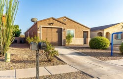 5252 E Desert Straw Lane, Tucson, AZ 85756
