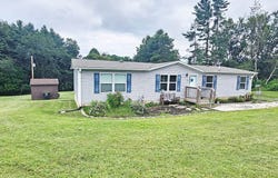 4270 Coulson Church Rd, Hillsville, VA 24343