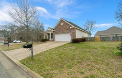 77 Joshbury Circle, Laurel, MS 39443