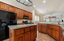 2716 Granite Hill Dr, Leander, TX 78641