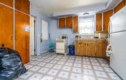 1002 Egleston Avenue, Kalamazoo, MI 49001