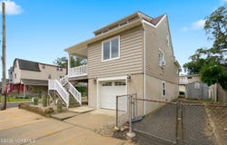 11 Fox Avenue, Keansburg, NJ 07734