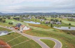 494 Black Bear Circle, Loudon, TN 37774
