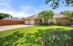 5603 Farris Drive, Arlington, TX 76017