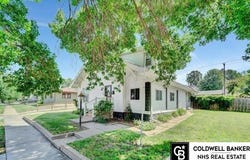 714 N Iowa Avenue, York, NE 68467