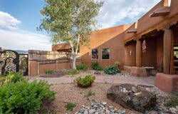 102 Vista del Ocaso, Ranchos de Taos, NM 87557-0000