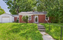 220 Central Avenue, Anderson, IN 46012