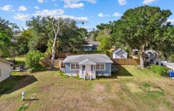 204 6TH Avenue NW, RUSKIN, FL 33570