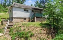 665 Stuchell Rd, Burrel/Blacklick, PA 15748