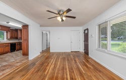 110 Emerald Dr, Tuscumbia, AL 35674