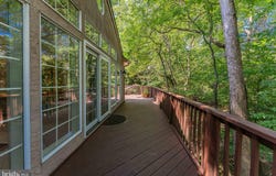 406 BRIGHTON CIRCLE, DEVON, PA 19333