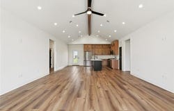 2421 GARDEN Street, Meraux, LA 70075