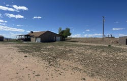 3125 W Big Chino Road, Paulden, AZ 86334