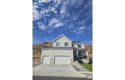 3702 S CENTURION Dr W, Magna, UT 84044