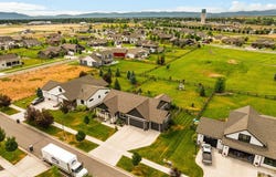 138 E Shade Tree Lane, Manhattan, MT 59741