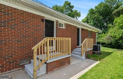 1437 Vesta, East Point, GA 30344