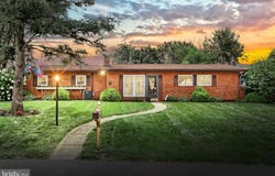 3100 COCHRAN DRIVE, LANCASTER, PA 17601