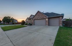1016 Honeywell Drive, Anna, TX 75409