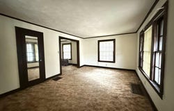 2017 M Street, Bedford, IN 47421