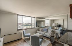 700 E 8TH Street, Kansas City, MO 64106
