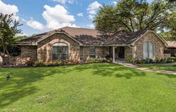 4609 Brentgate Drive, Arlington, TX 76017
