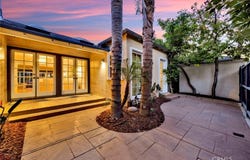 3374 Floyd, Los Angeles, CA 90068