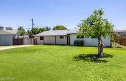 215 W RUTH Avenue, Phoenix, AZ 85021