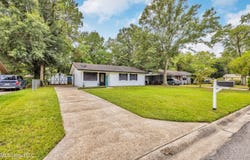 229 Linda Drive, Ocean Springs, MS 39564