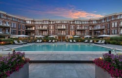 10 Shore Road, Glenwood Landing, NY 11547