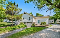 1576 Highway 62, Green Forest, AR 72638