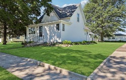 201 Highway 85, Deep River, IA 52222