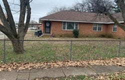 305 W 3Rd, Walnut Ridge, AR 72476