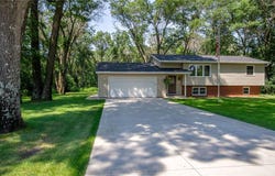 4156 Parkwood Drive, Eau Claire, WI 54703