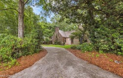 6200 Ridge Road, Ocean Springs, MS 39564