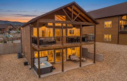 340 Settlers Cove, Kimberling City, MO 65686