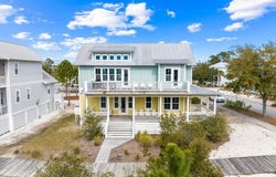 102 Goldfish Ct, Port St. Joe, FL 32456