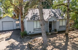1416 LAUREL ST, Lake Oswego, OR 97034