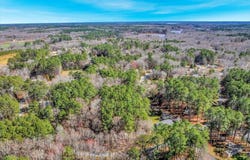 23 Hawthorne Dr, Bracey, VA 23919
