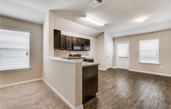185 Voss, Kyle, TX 78640