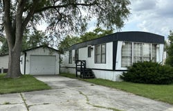 79 Robin Road, Beecher, IL 60401
