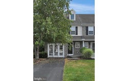 230 LAKESIDE CROSSING, MOUNT JOY, PA 17552
