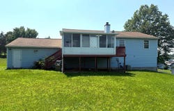 1360 BREEZEVIEW DRIVE, YORK, PA 17404