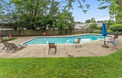 2632 S Green Road, University Heights, OH 44122