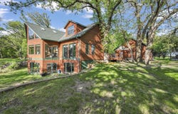 1011 Hwy 15, Armstrong, IA 50514
