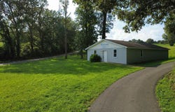 1746 Iuka Rd, Grand Rivers, KY 42045