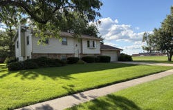 101 S Parkside Road, Normal, IL 61761