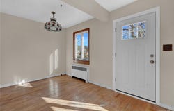 140 Arlington Avenue, Valley Stream, NY 11580