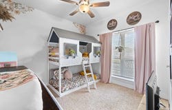 5722 Conley Ct, Pace, FL 32571