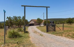 20 BERTA Drive, Edgewood, NM 87015