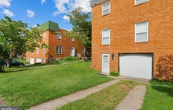 105 RENNARD Terrace, PHILADELPHIA, PA 19116